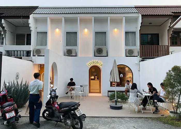 Evergreen Cafe And Hotel