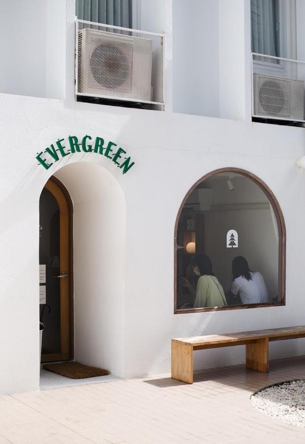 Evergreen Cafe And צ'יאנג מאי