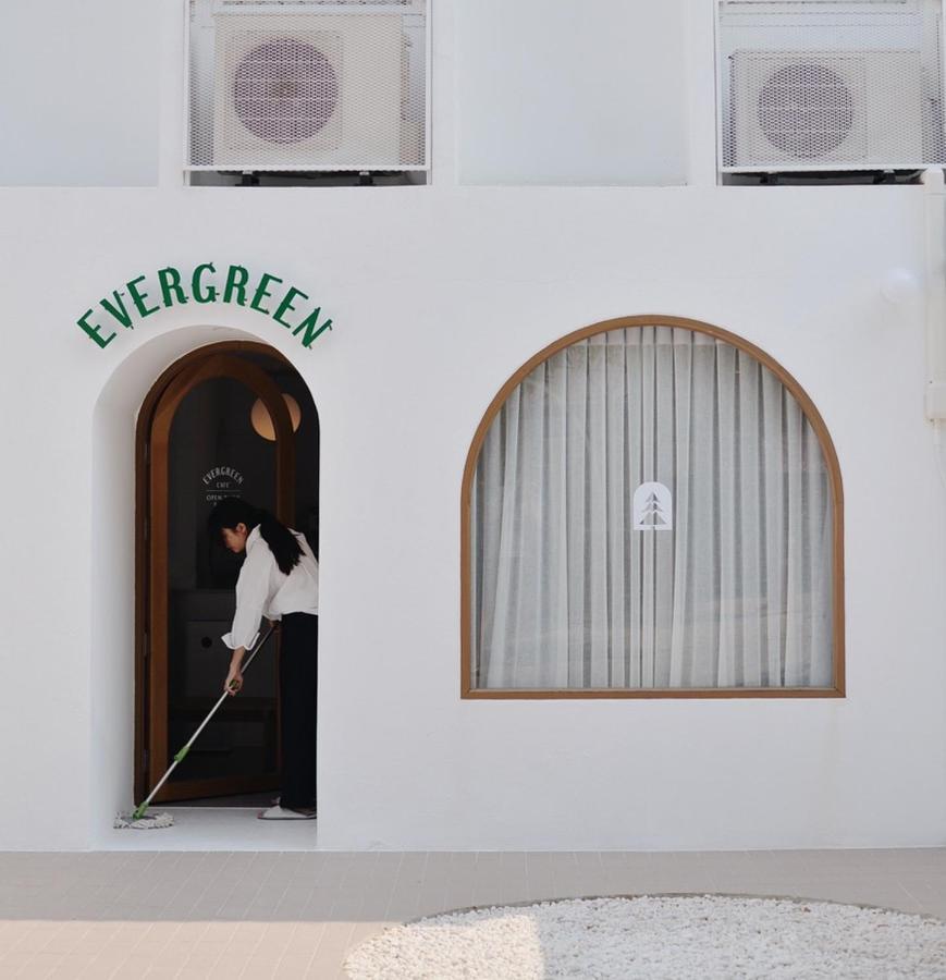 Evergreen Cafe And מלון צ'יאנג מאי